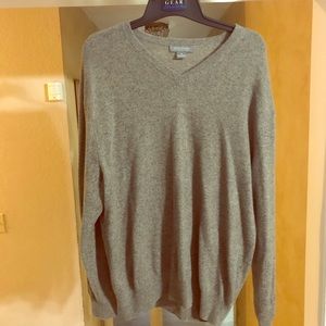 XL Daniel Cremieux 100% cashmere V neck sweater